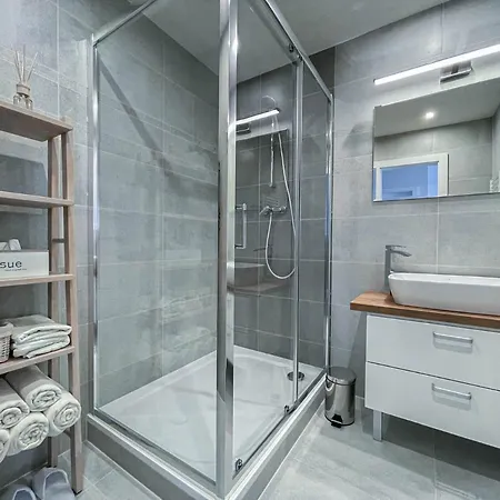 Lawis Apartment Poprad