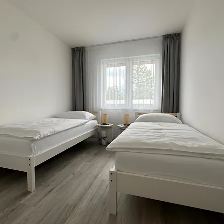 Lawis Apartment *