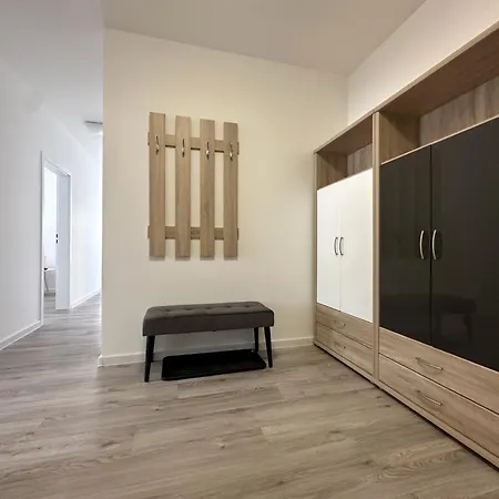 Lawis Apartment Poprad